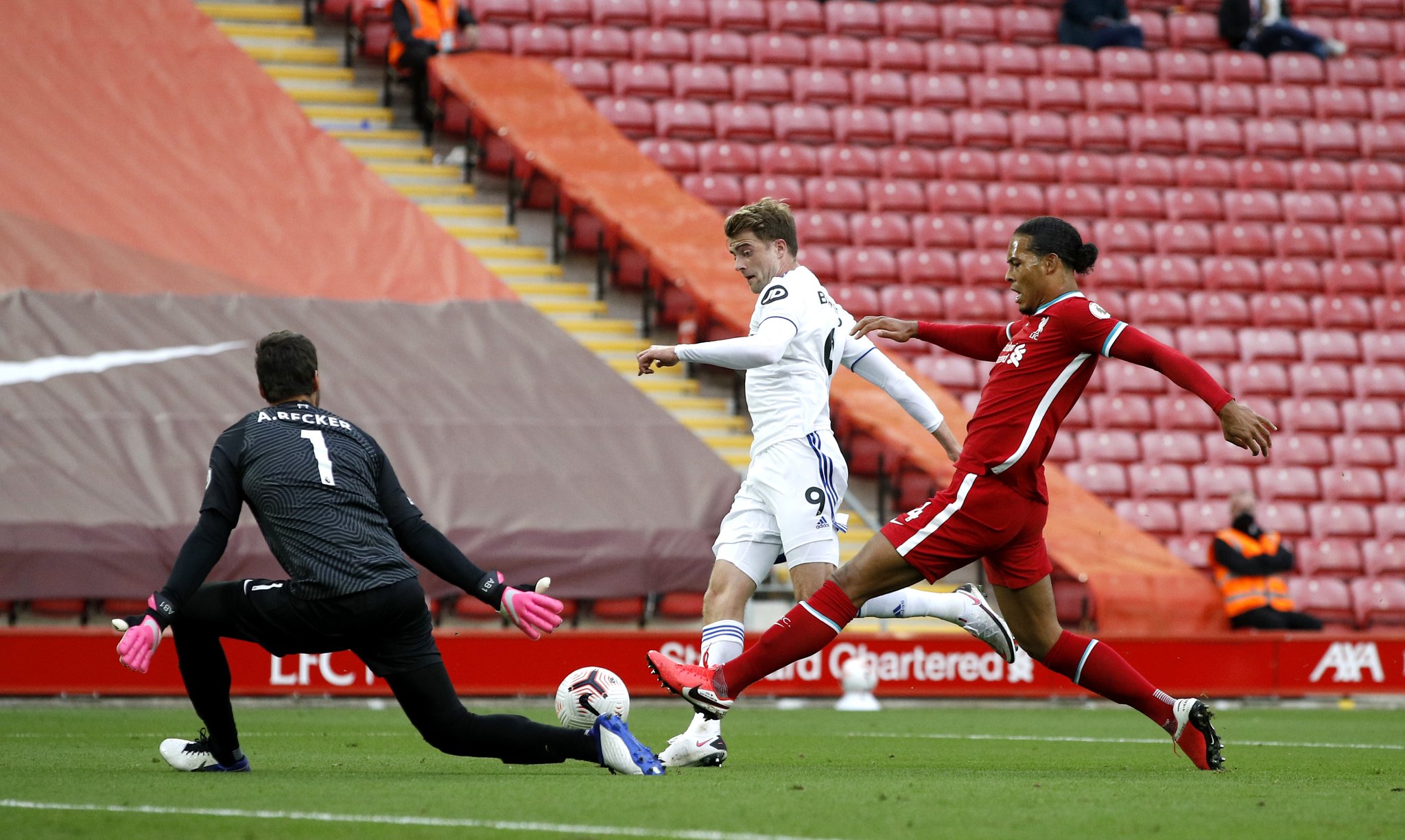 的判罚争议 的判罚争议