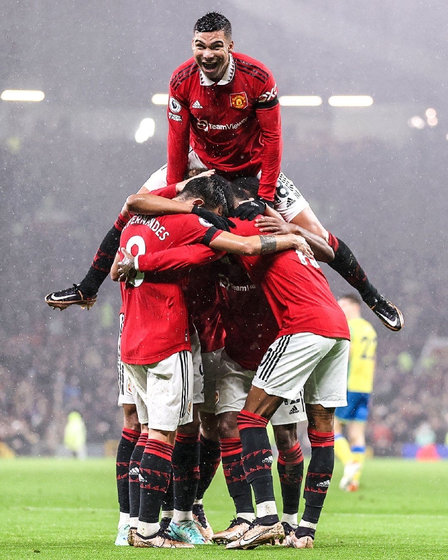 困难面前坚 困难面前坚